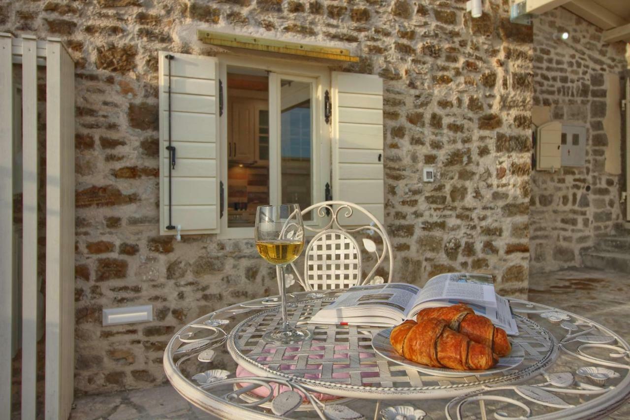 Adora Villa Motovun Exterior photo
